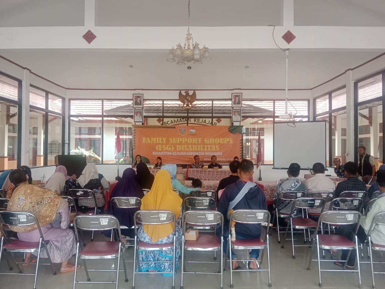 pelaksanaan-family-support-groups-disabilitas-di-kecamatan-kejajar