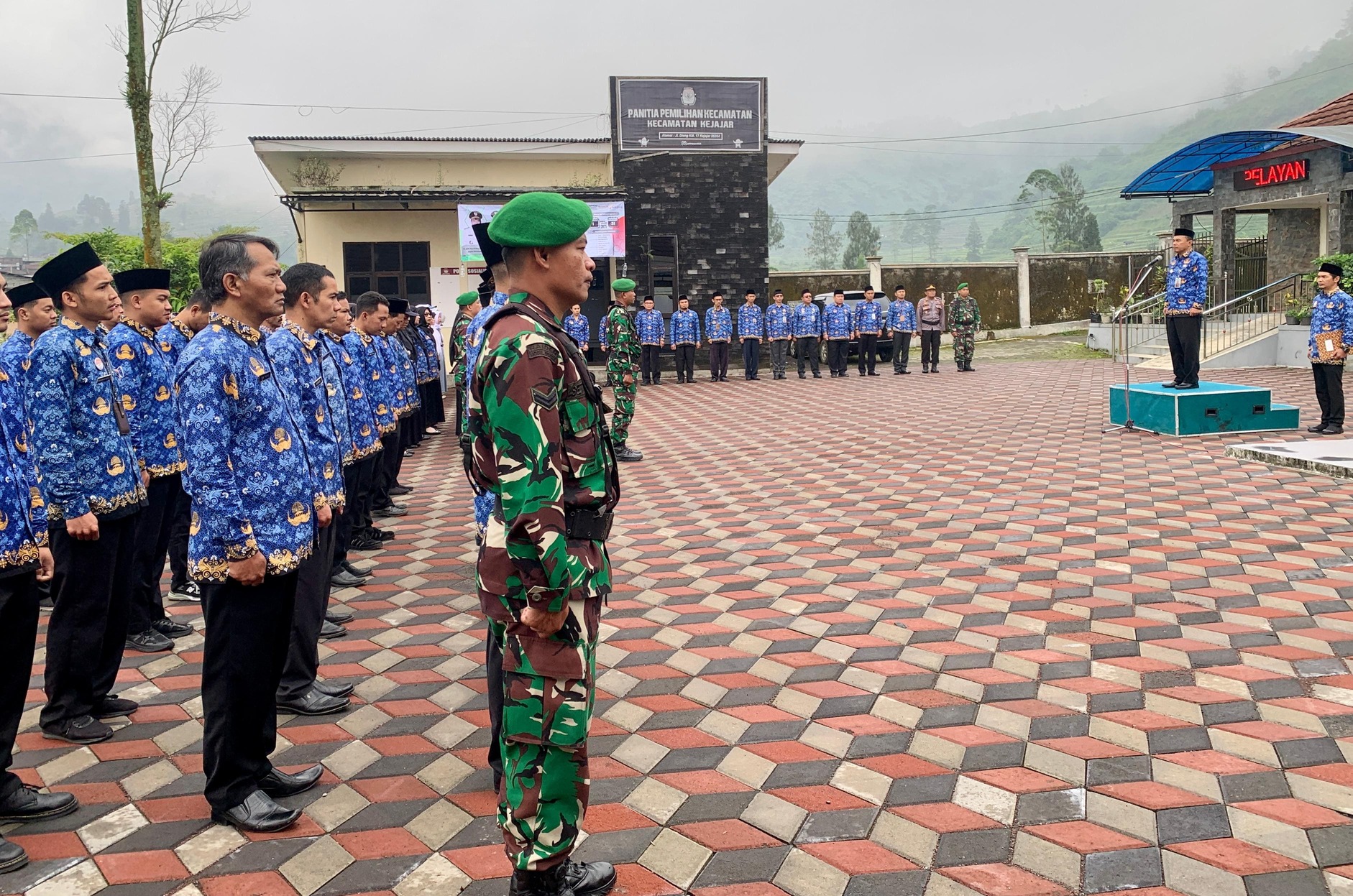 semangat-persatuan-warnai-upacara-hari-sumpah-pemuda-di-kecamatan-kejajar