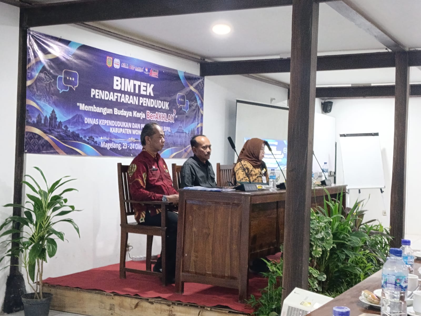 kecamatan-kejajar-ikuti-bimtek-pendaftaran-penduduk-di-magelang